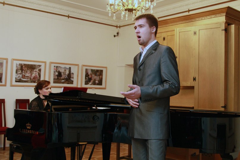 С. Лемешев (тенор), фортепиано(стихи Е.Баратынский,мухыка М - Не искушай меня без нужды